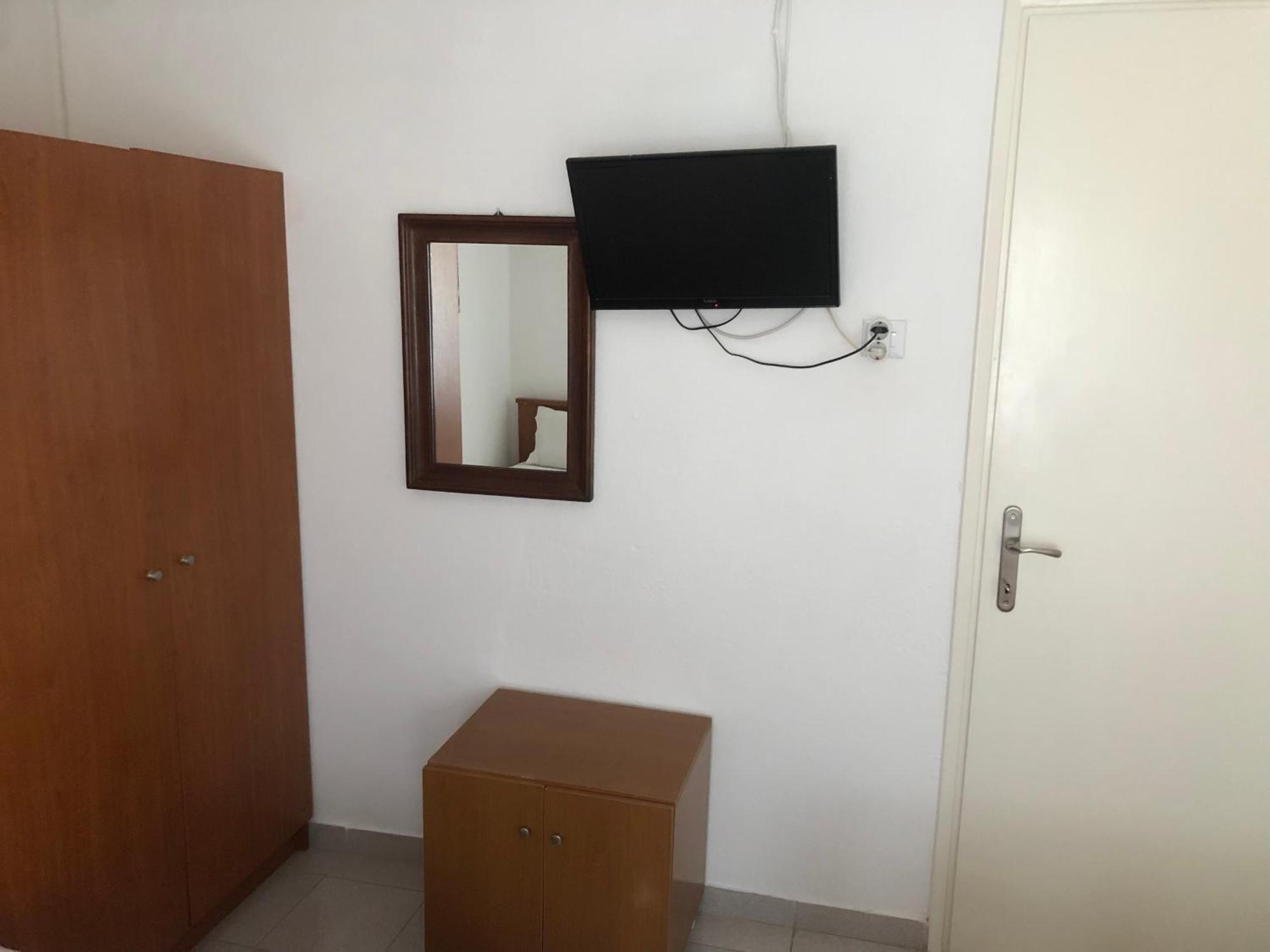 Nikos Rooms Néa Péramos Exterior foto